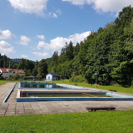 Schupplerova Vila Hostejn Экстерьер фото